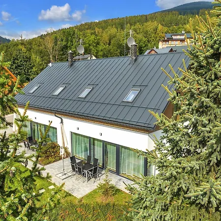 In Near * Černý Dŭl